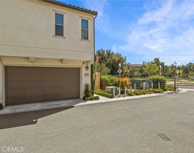 16282 Meadowhouse Avenue - Photo Thumbnail 33