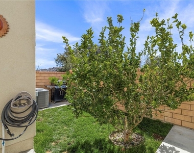 16282 Meadowhouse Avenue - Photo Thumbnail 30