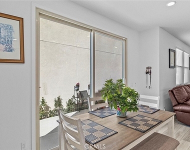 16282 Meadowhouse Avenue - Photo Thumbnail 13