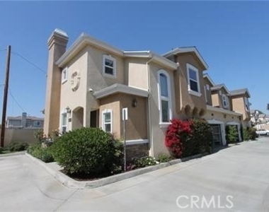 8701 Belmont - Photo Thumbnail 1
