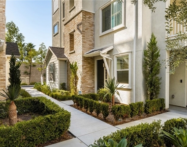 663 S Mosaic Street - Photo Thumbnail 1