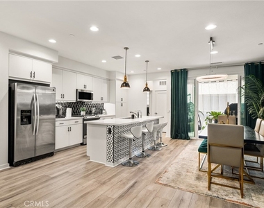 663 S Mosaic Street - Photo Thumbnail 12
