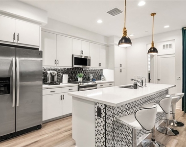 663 S Mosaic Street - Photo Thumbnail 13