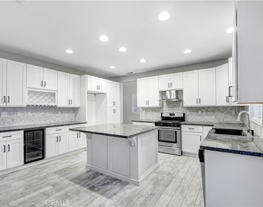 709 E Agape Avenue - Photo Thumbnail 3