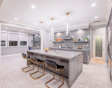 8082 E Portico - Photo Thumbnail 31