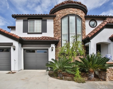 4486 Southern Pointe Lane - Photo Thumbnail 6