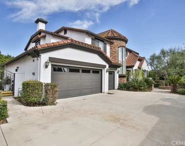 4486 Southern Pointe Lane - Photo Thumbnail 5