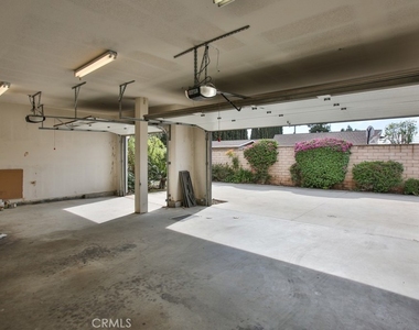 4486 Southern Pointe Lane - Photo Thumbnail 18