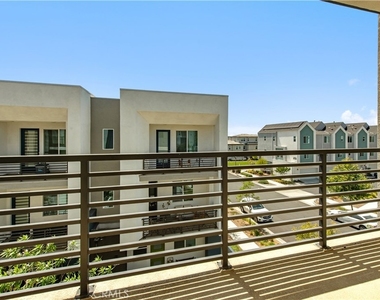 258 Sash - Photo Thumbnail 20