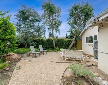 1019 E Walnut Avenue - Photo Thumbnail 37