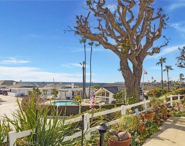 305 Camino San Clemente - Photo Thumbnail 15