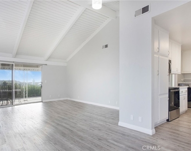 305 Camino San Clemente - Photo Thumbnail 5