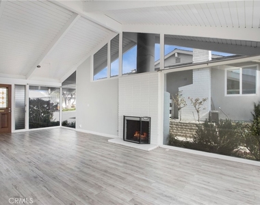 305 Camino San Clemente - Photo Thumbnail 1