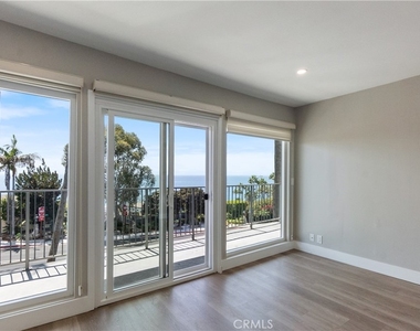 2607 Solana - Photo Thumbnail 9