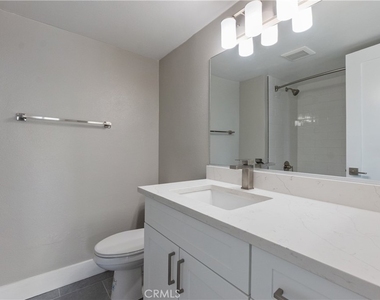 2607 Solana - Photo Thumbnail 15