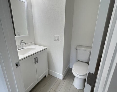30902 Clubhouse Drive - Photo Thumbnail 13