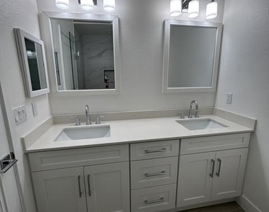 30902 Clubhouse Drive - Photo Thumbnail 8