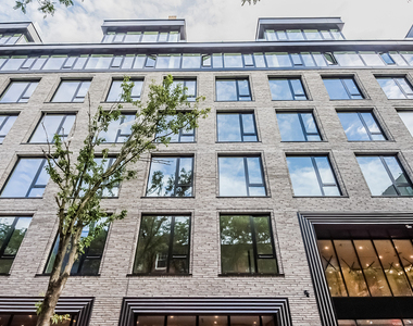 218 Front St 11201 - Photo Thumbnail 4