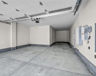 5538 Alethea Way - Photo Thumbnail 24