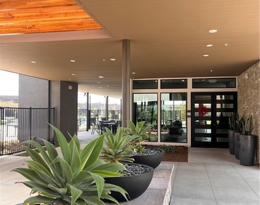 16032 Sunny Court - Photo Thumbnail 23
