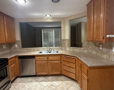 964 N Turner Ave Apt 82 Avenue N - Photo Thumbnail 3