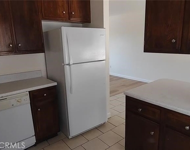 3890 N Lugo Avenue - Photo Thumbnail 8