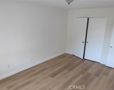 3890 N Lugo Avenue - Photo Thumbnail 11