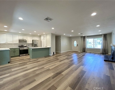 20 Ford Street - Photo Thumbnail 4