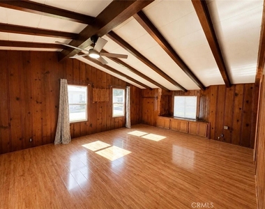 468 Jeffries - Photo Thumbnail 7