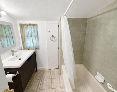 468 Jeffries - Photo Thumbnail 28