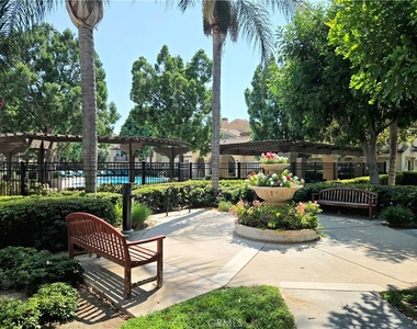 6372 Tivoli Lane - Photo Thumbnail 28
