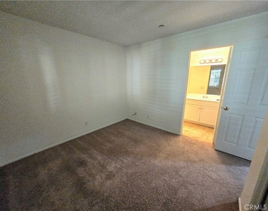 6372 Tivoli Lane - Photo Thumbnail 2