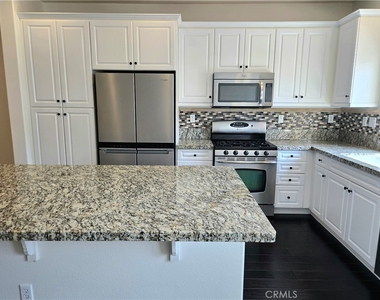 6372 Tivoli Lane - Photo Thumbnail 9