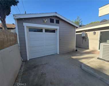 217 Belmont - Photo Thumbnail 2