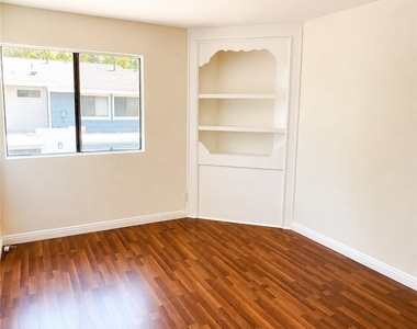 3828 Sycamore Street - Photo Thumbnail 11