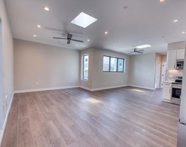 4202 Telegraph Ave - Photo Thumbnail 3