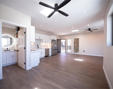 4202 Telegraph Ave - Photo Thumbnail 9