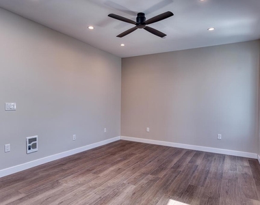 4202 Telegraph Ave - Photo Thumbnail 7
