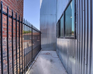 4202 Telegraph Ave - Photo Thumbnail 1