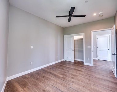 4202 Telegraph Ave - Photo Thumbnail 13
