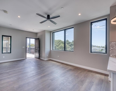 4202 Telegraph Ave - Photo Thumbnail 11