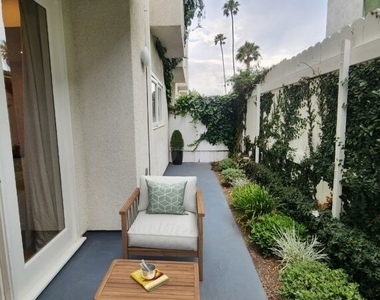 807 21st Street - Photo Thumbnail 3