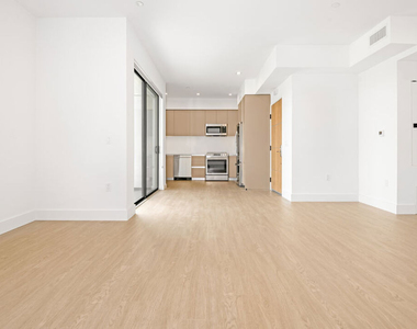 8555 Colgate Avenue - Photo Thumbnail 4