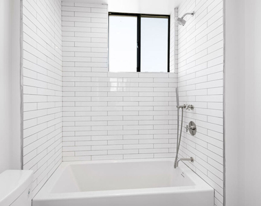 8555 Colgate Avenue - Photo Thumbnail 15