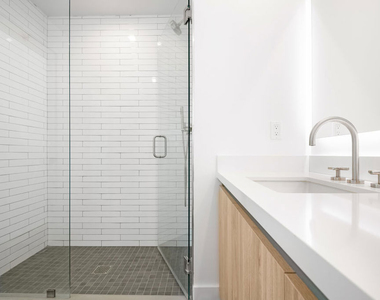 8555 Colgate Avenue - Photo Thumbnail 10