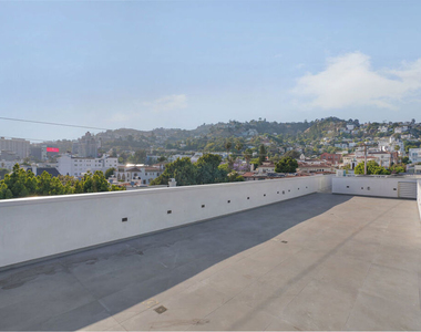 8210 Fountain Avenue - Photo Thumbnail 21