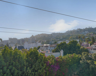 8210 Fountain Avenue - Photo Thumbnail 22