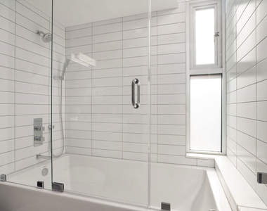8210 Fountain Avenue - Photo Thumbnail 16