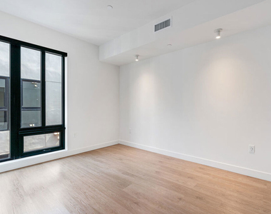 10700 Tabor Street - Photo Thumbnail 7
