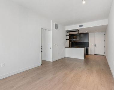 10700 Tabor Street - Photo Thumbnail 6